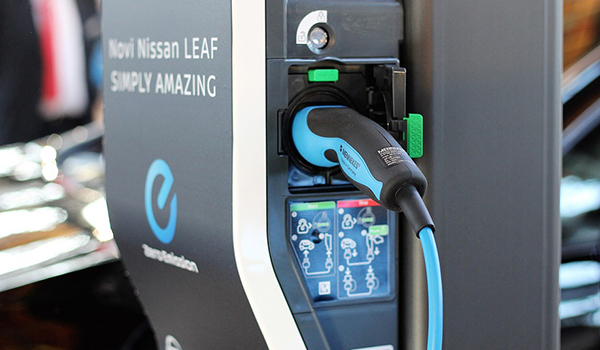 Communication solutions for charge stations 