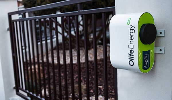 Select the correct charging station for your car